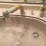 洗面化粧台 水栓交換　シングルレバー洗髪シャワー　シャワーヘッド交換　